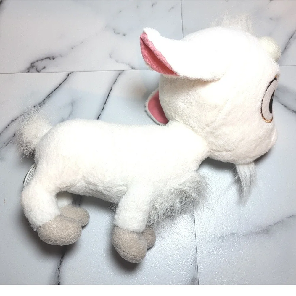 Despicable Me  Lucky the Unigoat Plush Minion Made White Goat Stuffed Animal 11